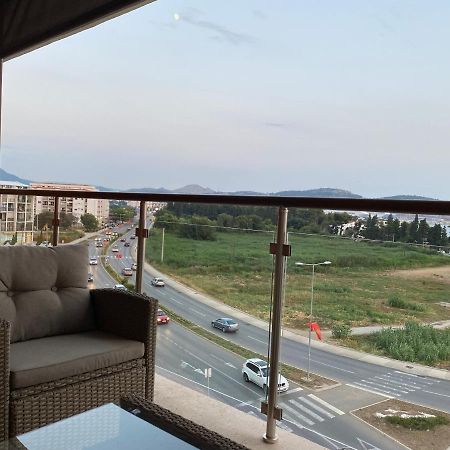 Bitcoin And Ethereum Deluxe Apartments Bar Eksteriør billede