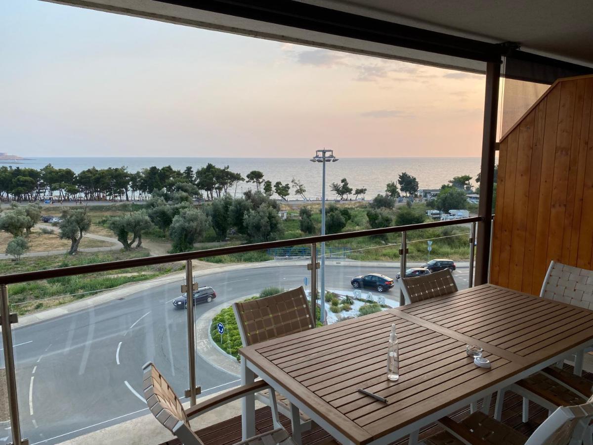 Bitcoin And Ethereum Deluxe Apartments Bar Eksteriør billede
