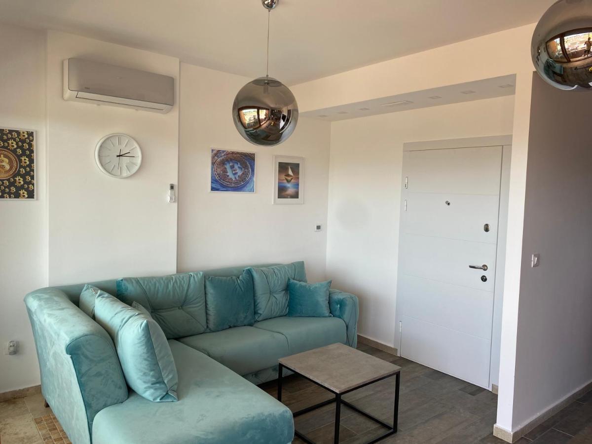 Bitcoin And Ethereum Deluxe Apartments Bar Eksteriør billede