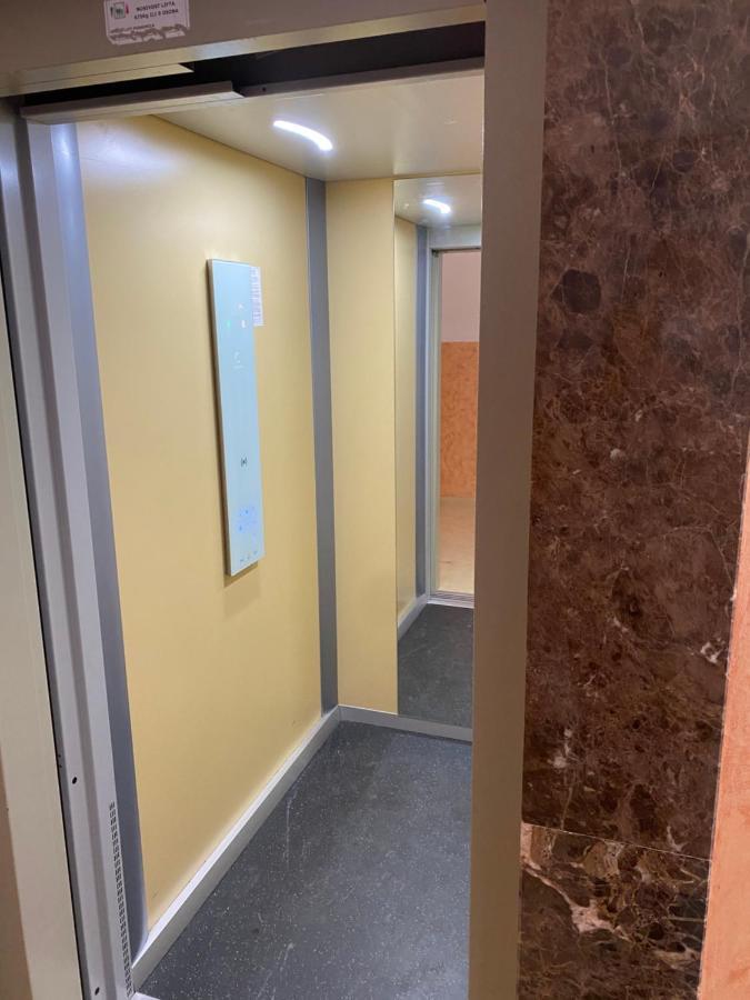 Bitcoin And Ethereum Deluxe Apartments Bar Eksteriør billede